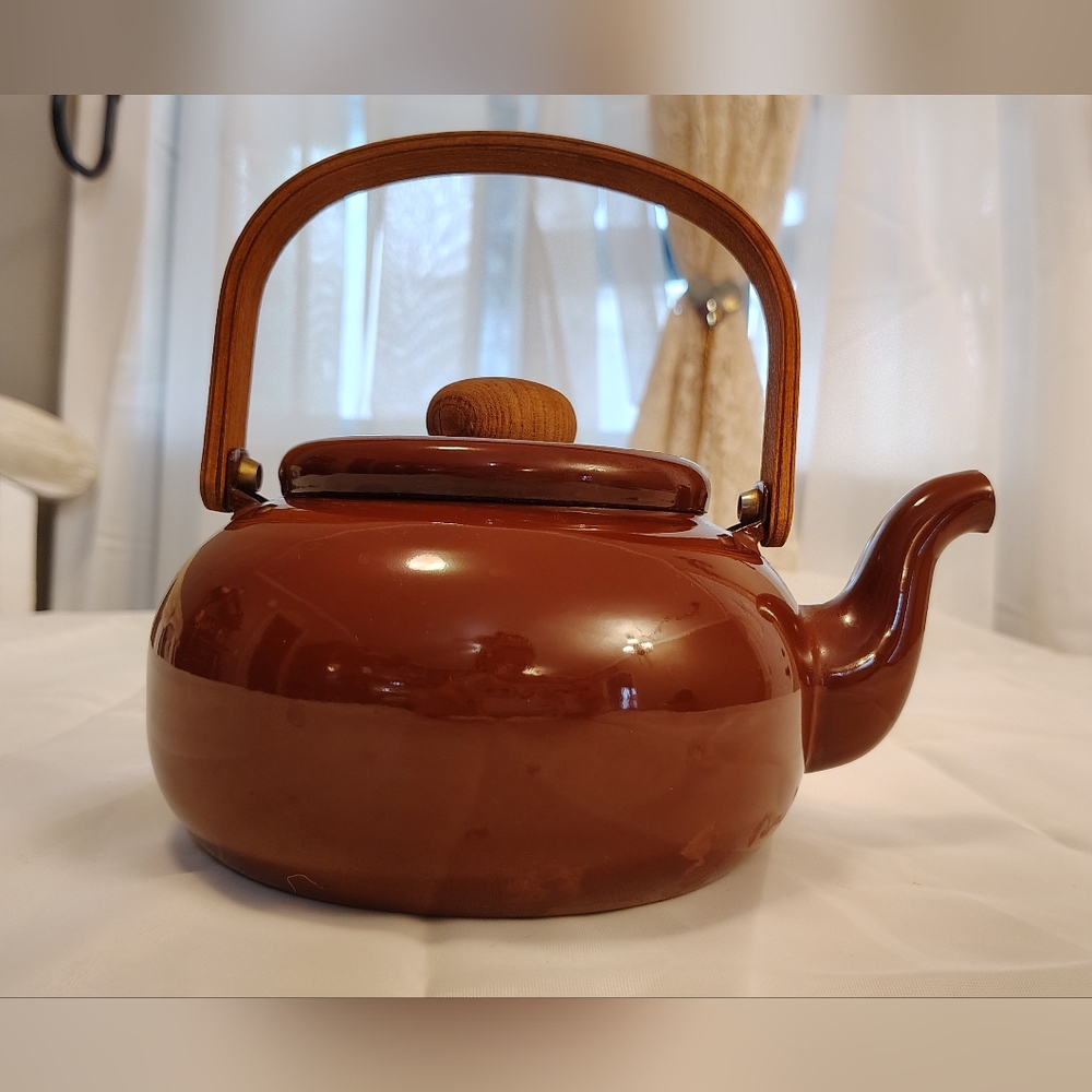 Brown Ceramic Teapot with Wooden Handle and Lid Knob
